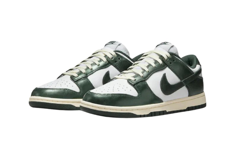 Nike Dunk Low Vintage Green (W)