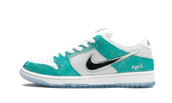 Nike SB Dunk Low April