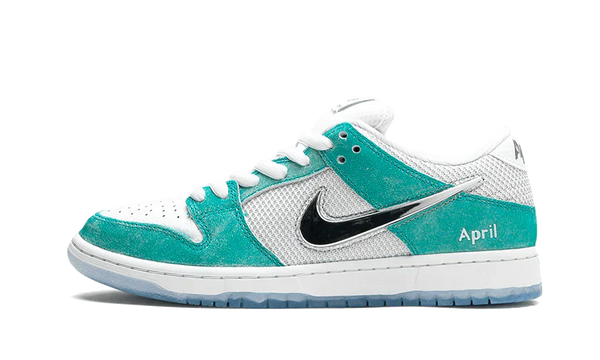 Nike SB Dunk Low April