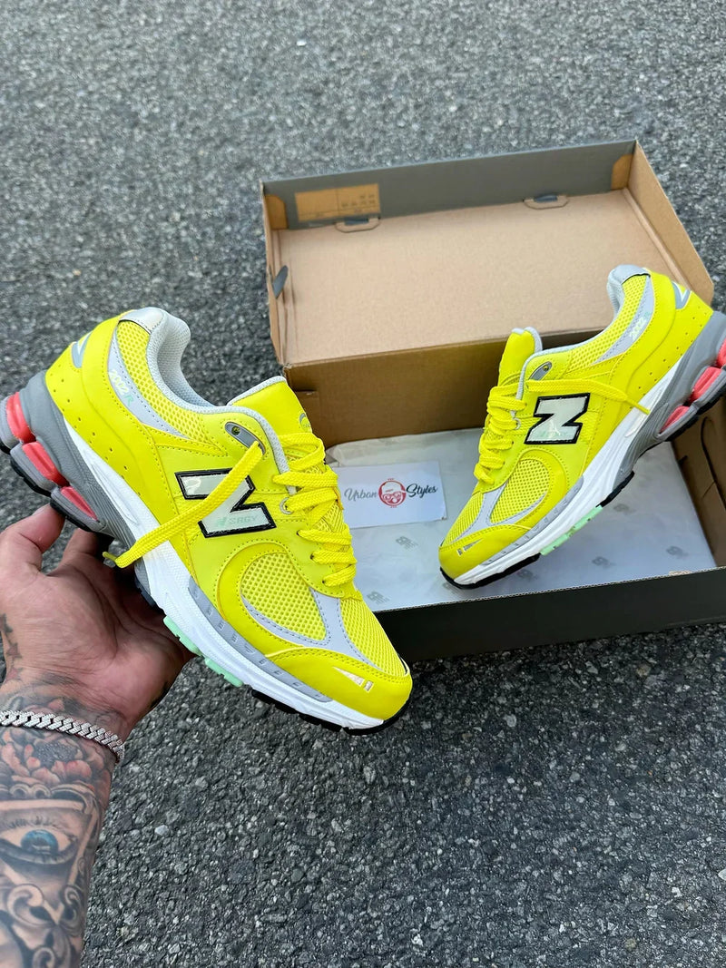 NB 2002R YELLOW GREY