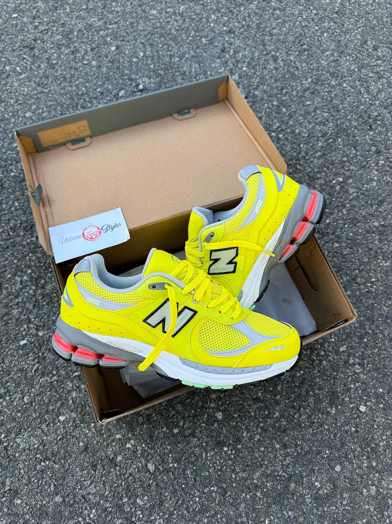 NB 2002R YELLOW GREY