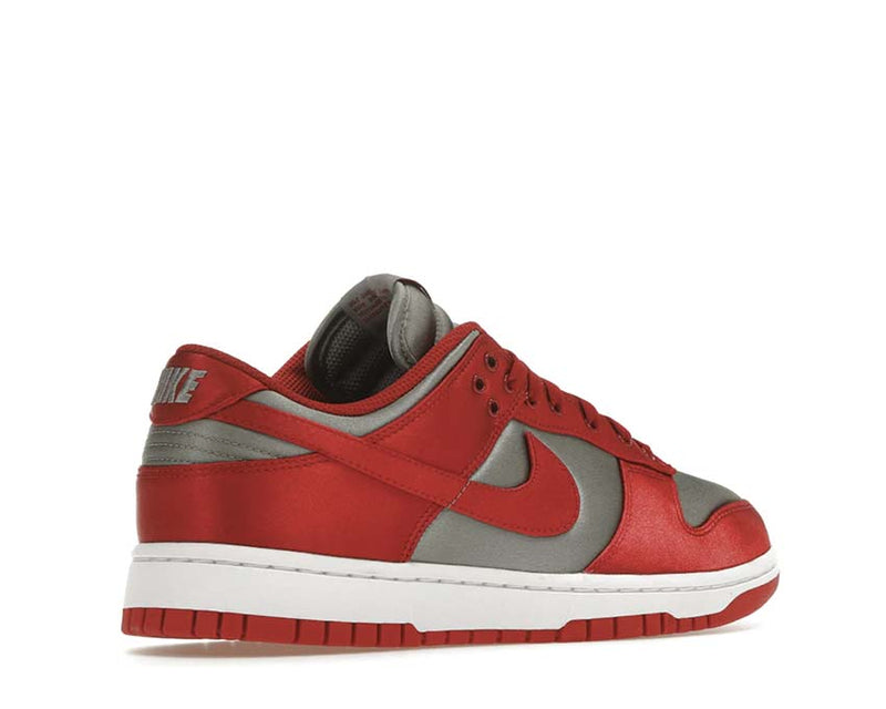 Nike Dunk Low ESS SNKR W